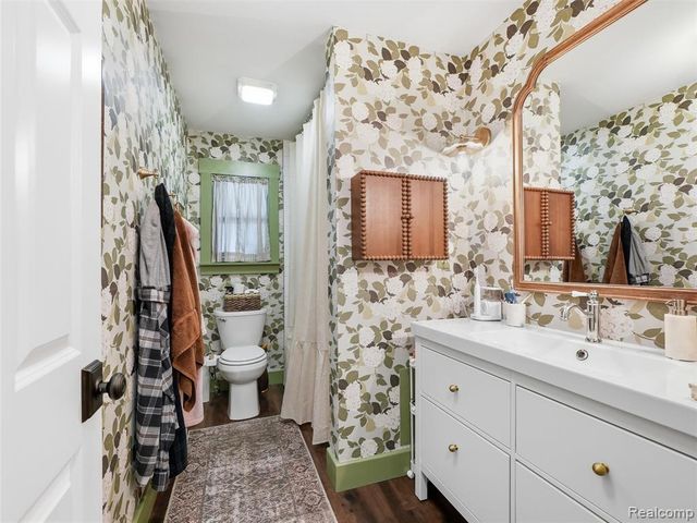 39773 Bart Street, Canton, MI 48187