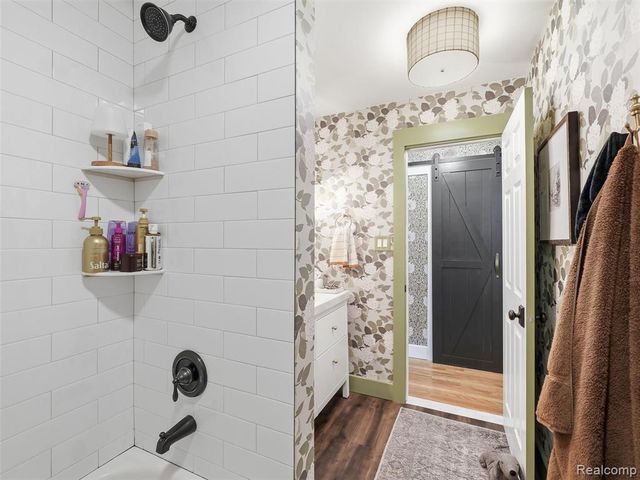39773 Bart Street, Canton, MI 48187