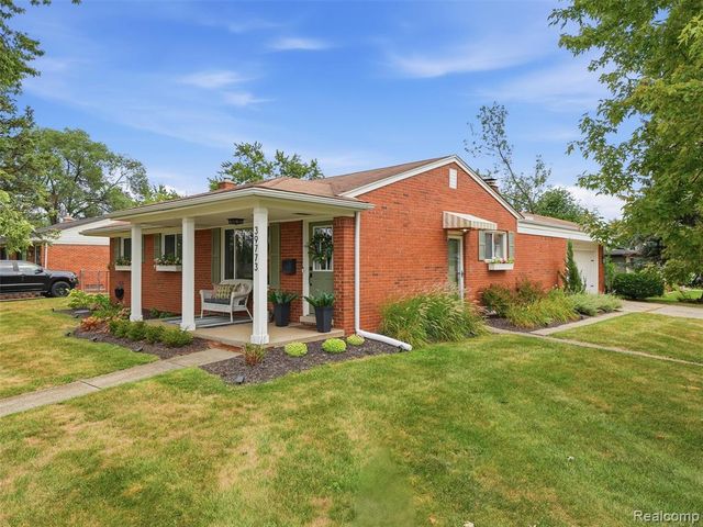 39773 Bart Street, Canton, MI 48187