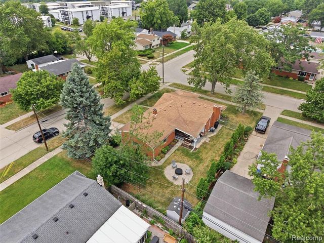 39773 Bart Street, Canton, MI 48187