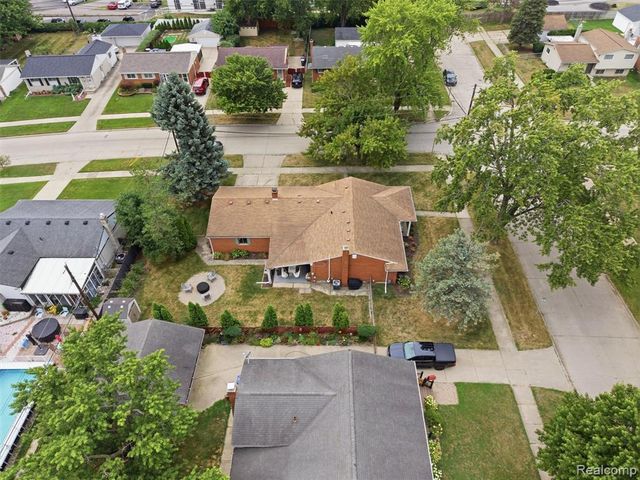 39773 Bart Street, Canton, MI 48187