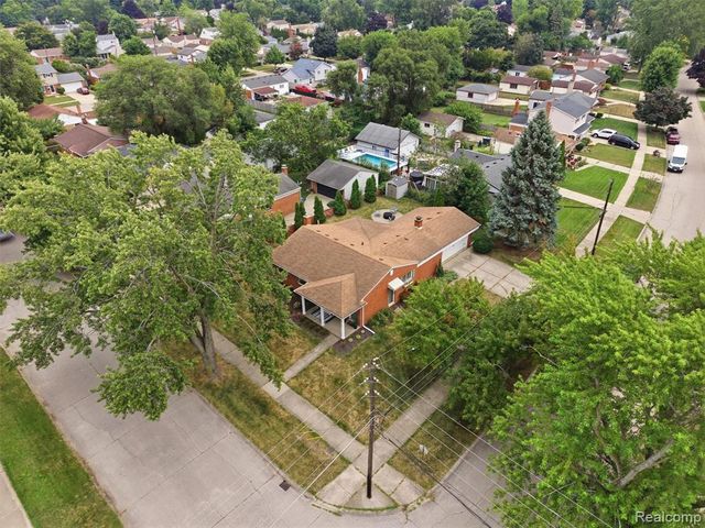 39773 Bart Street, Canton, MI 48187