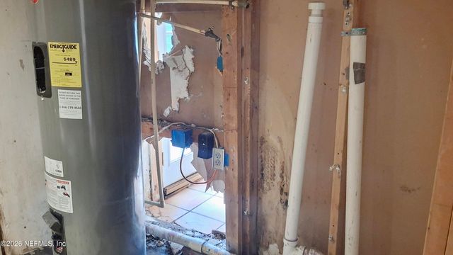 7227 WENDY Circle, Jacksonville, FL 32211