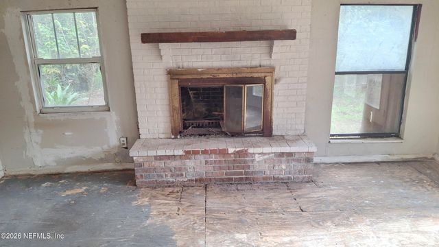 7227 WENDY Circle, Jacksonville, FL 32211