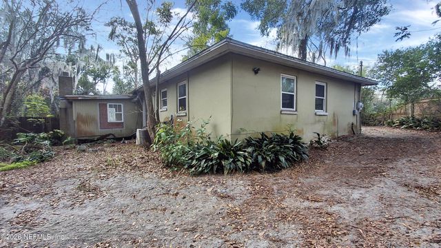 7227 WENDY Circle, Jacksonville, FL 32211