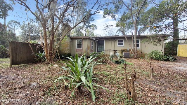 7227 WENDY Circle, Jacksonville, FL 32211