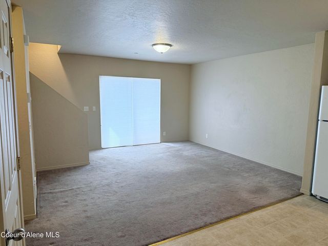 327 S Olive Ave, J, Sandpoint, ID 83864