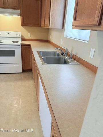 327 S Olive Ave, J, Sandpoint, ID 83864