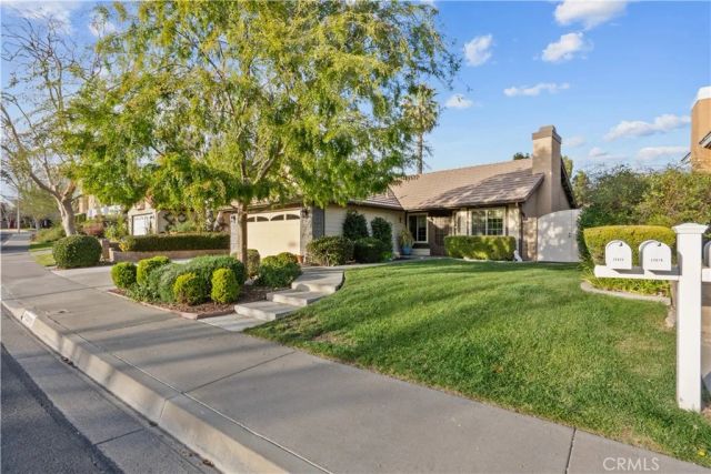 22619 Oxford, Saugus, CA 91350