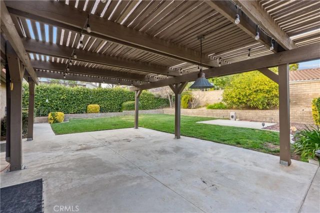 22619 Oxford, Saugus, CA 91350