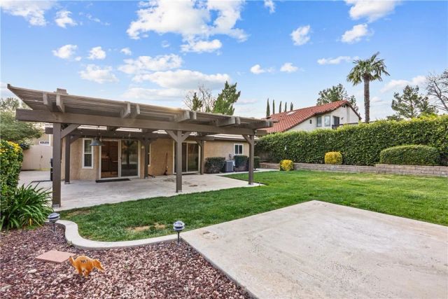 22619 Oxford, Saugus, CA 91350