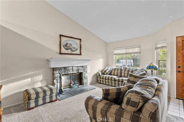 22619 Oxford, Saugus, CA 91350