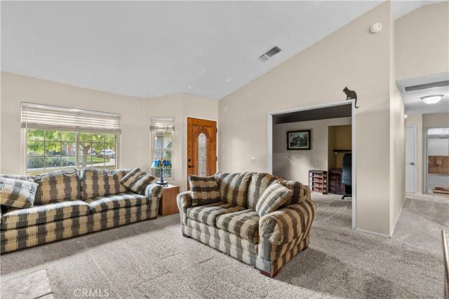 22619 Oxford, Saugus, CA 91350