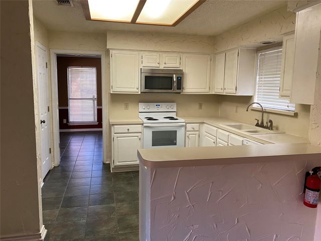4744 Montego Bay Drive, Irving, TX 75038