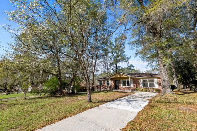 5751 CYPRESS Circle, Tallahassee, FL 32303