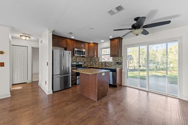 5751 CYPRESS Circle, Tallahassee, FL 32303