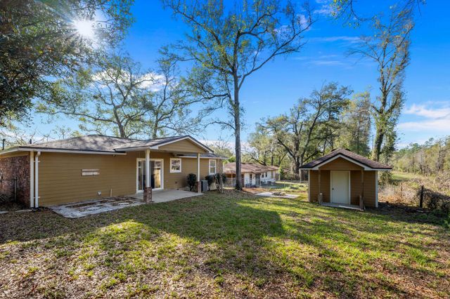 5751 CYPRESS Circle, Tallahassee, FL 32303