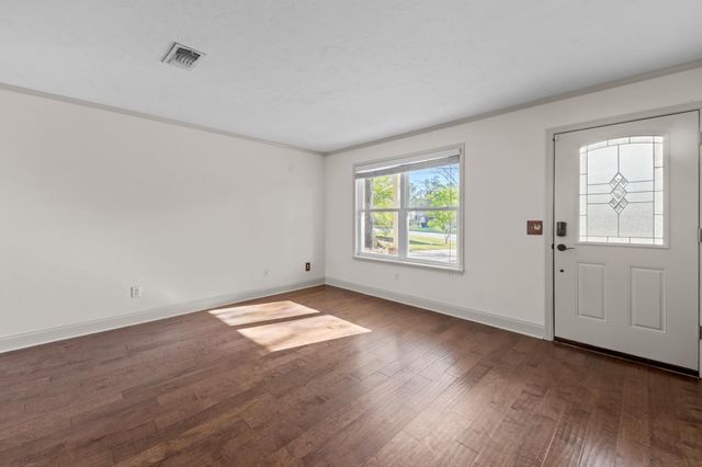 5751 CYPRESS Circle, Tallahassee, FL 32303