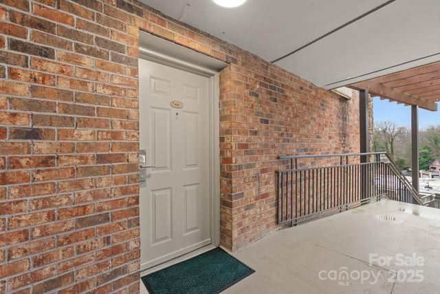 430 Bowling Park Road, Asheville, NC 28803