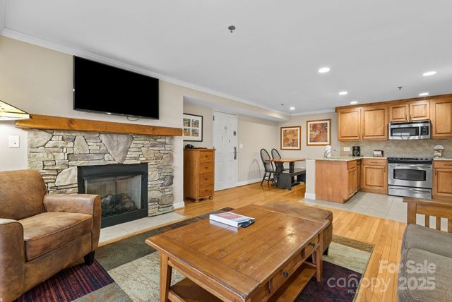 430 Bowling Park Road, Asheville, NC 28803