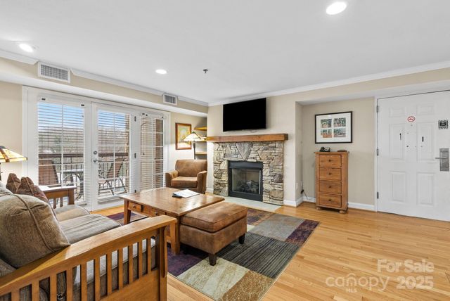 430 Bowling Park Road, Asheville, NC 28803