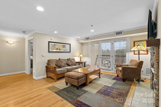 430 Bowling Park Road, Asheville, NC 28803