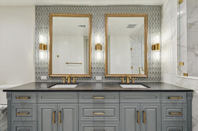 1717 Bissonnet Street 605, Houston, TX 77005