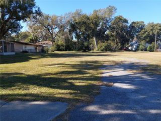 5449 12TH STREET, Zephyrhills, FL 33542