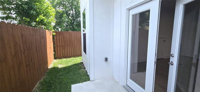 1475 Ferguson Way A, Houston, TX 77088