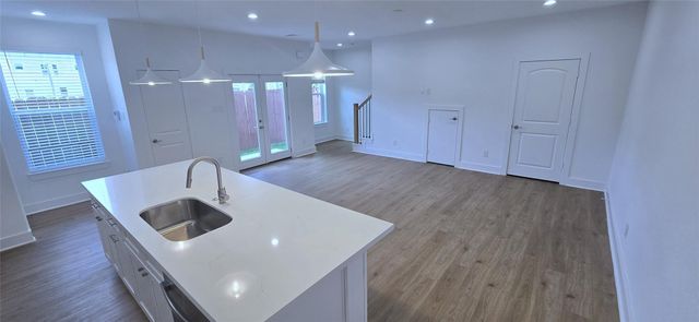 1475 Ferguson Way A, Houston, TX 77088
