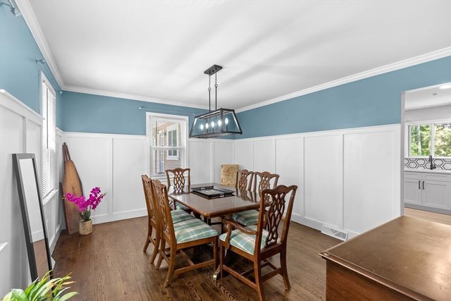 178 Tremont St, Carver, MA 02330