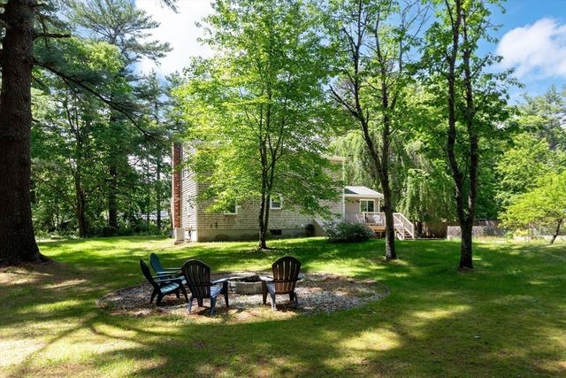 178 Tremont St, Carver, MA 02330