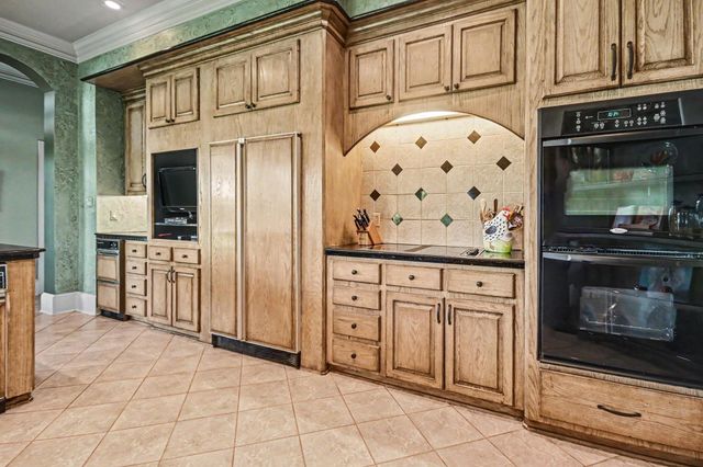 1319 Oyster Point Drive, Sugar Land, TX 77478