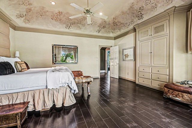 1319 Oyster Point Drive, Sugar Land, TX 77478