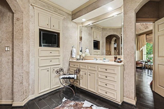 1319 Oyster Point Drive, Sugar Land, TX 77478