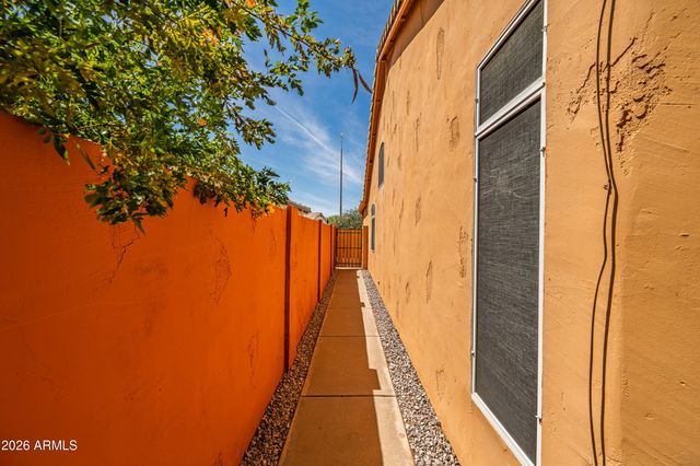 3223 W MONTEREY Street, Chandler, AZ 85226