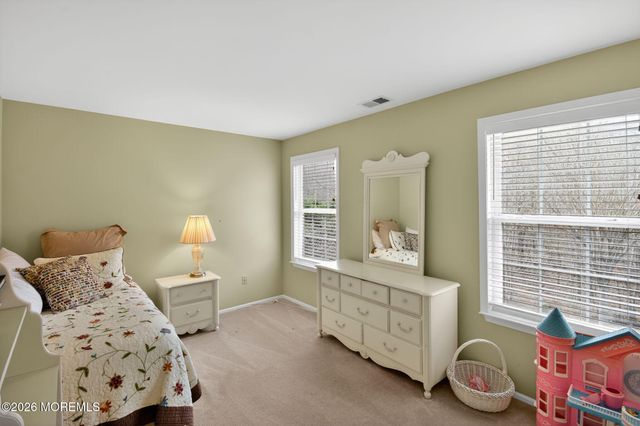 33 Samantha Circle, Matawan, NJ 07747