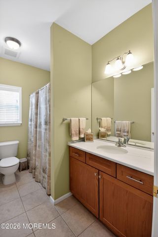 33 Samantha Circle, Matawan, NJ 07747