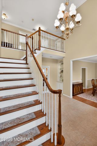 33 Samantha Circle, Matawan, NJ 07747