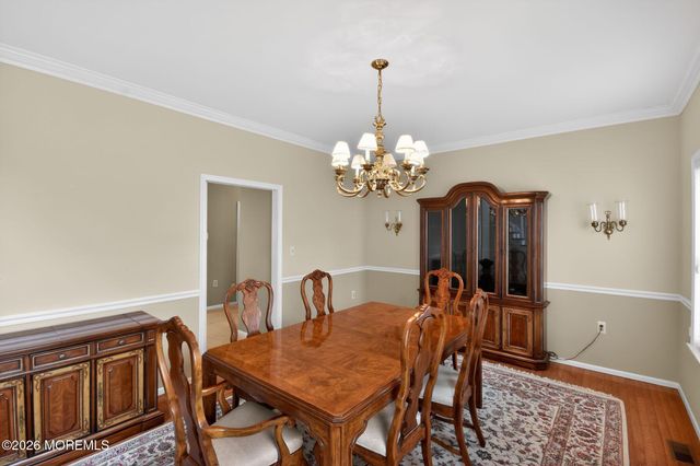 33 Samantha Circle, Matawan, NJ 07747