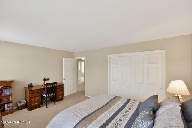 33 Samantha Circle, Matawan, NJ 07747