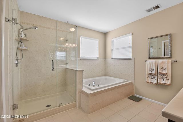 33 Samantha Circle, Matawan, NJ 07747