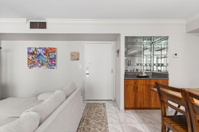 1239 Hillsboro Mile 403, Hillsboro Beach, FL 33062