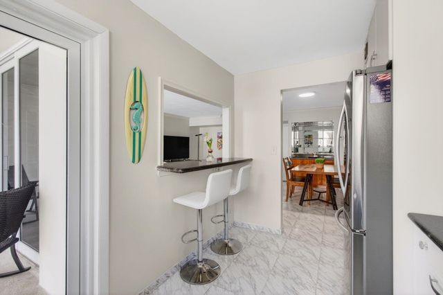 1239 Hillsboro Mile 403, Hillsboro Beach, FL 33062