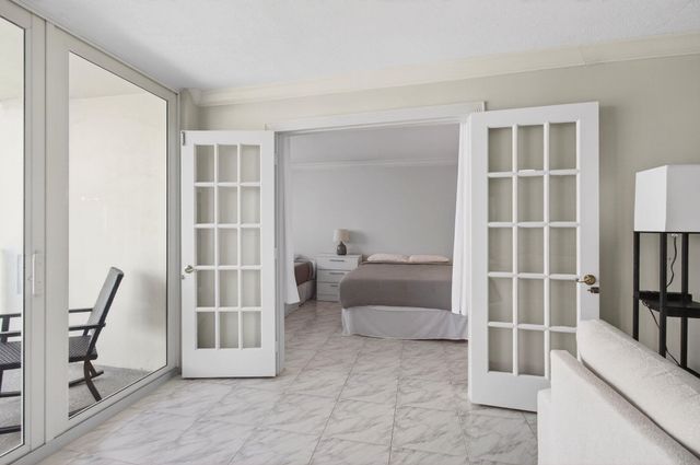 1239 Hillsboro Mile 403, Hillsboro Beach, FL 33062