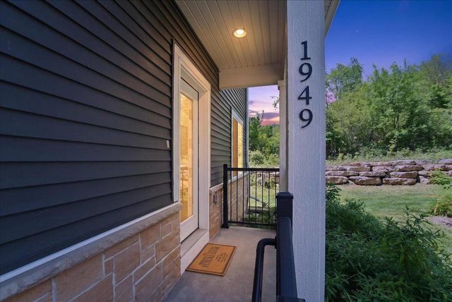 1949 N Windsor Avenue, Cottage Grove, WI 53527