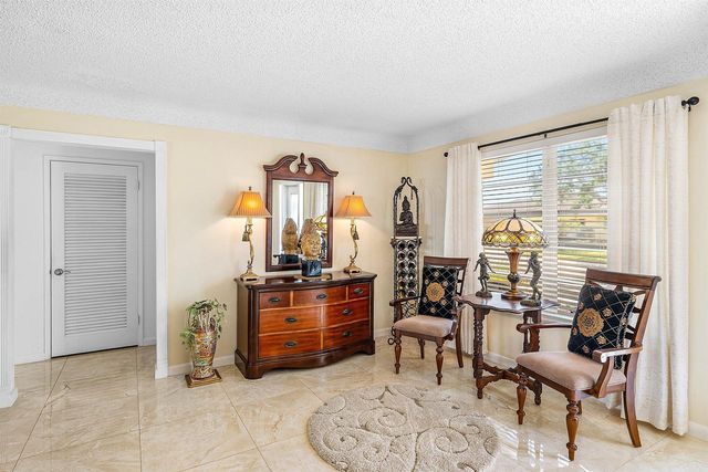 2741 NE 52nd Street, Lighthouse Point, FL 33064