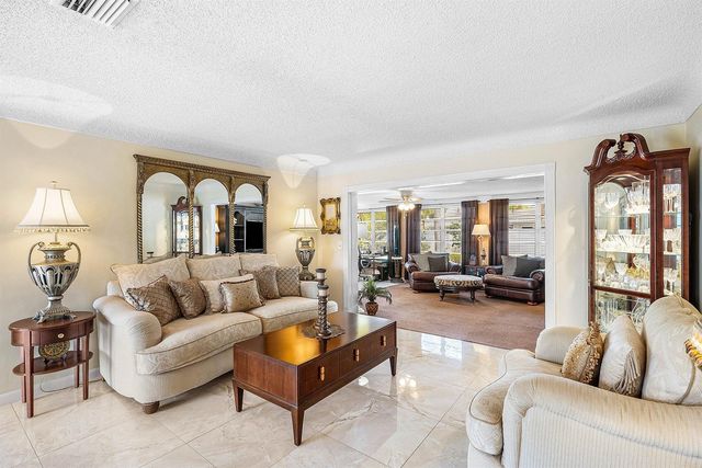 2741 NE 52nd Street, Lighthouse Point, FL 33064