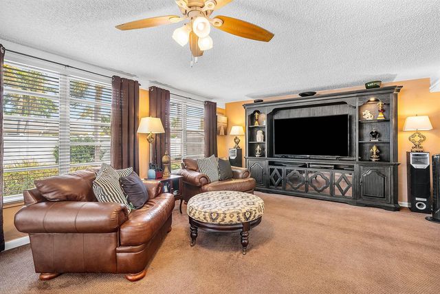 2741 NE 52nd Street, Lighthouse Point, FL 33064