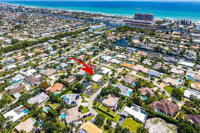 2741 NE 52nd Street, Lighthouse Point, FL 33064